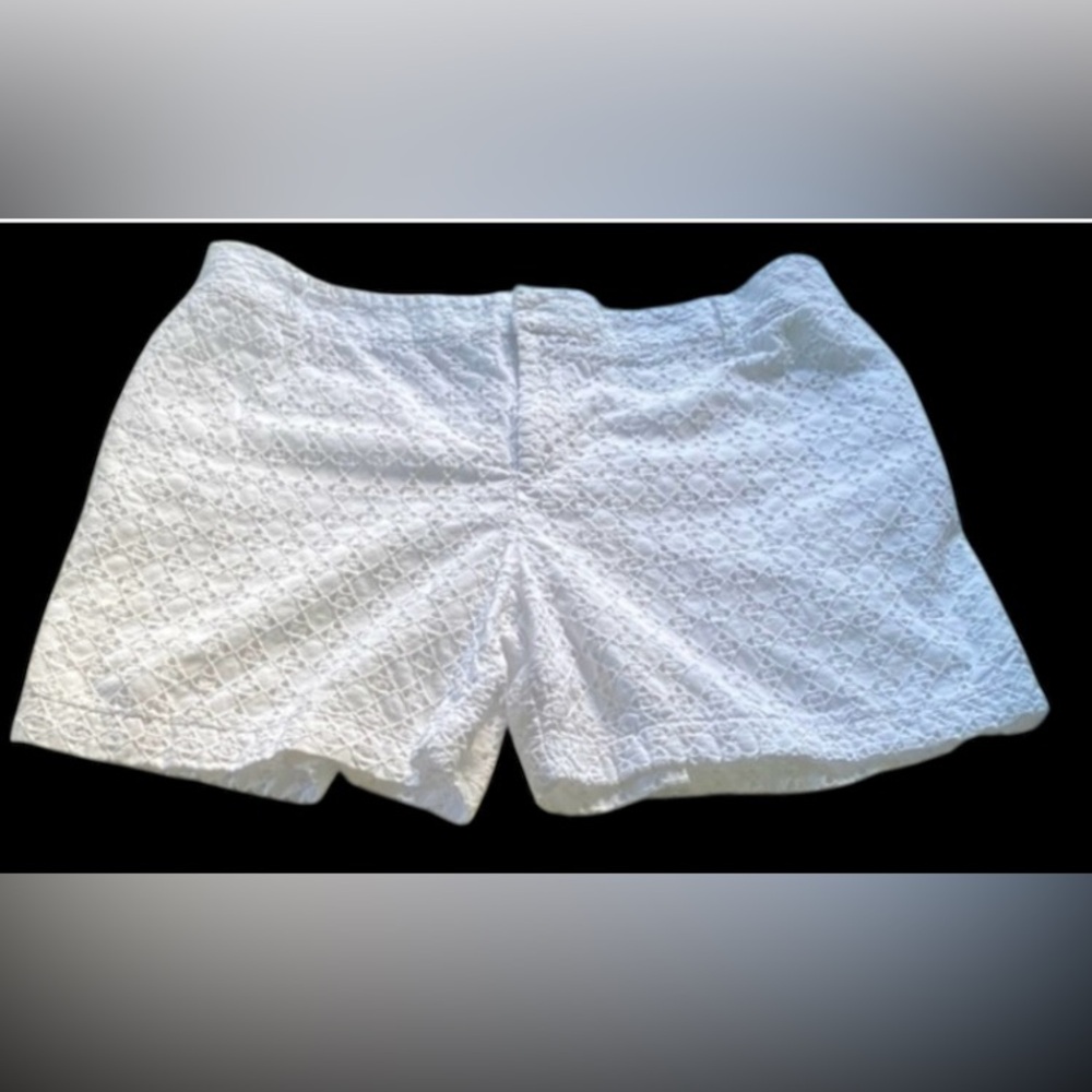CB Established 1962 100% cotton white eyelet shorts Women’s size 16